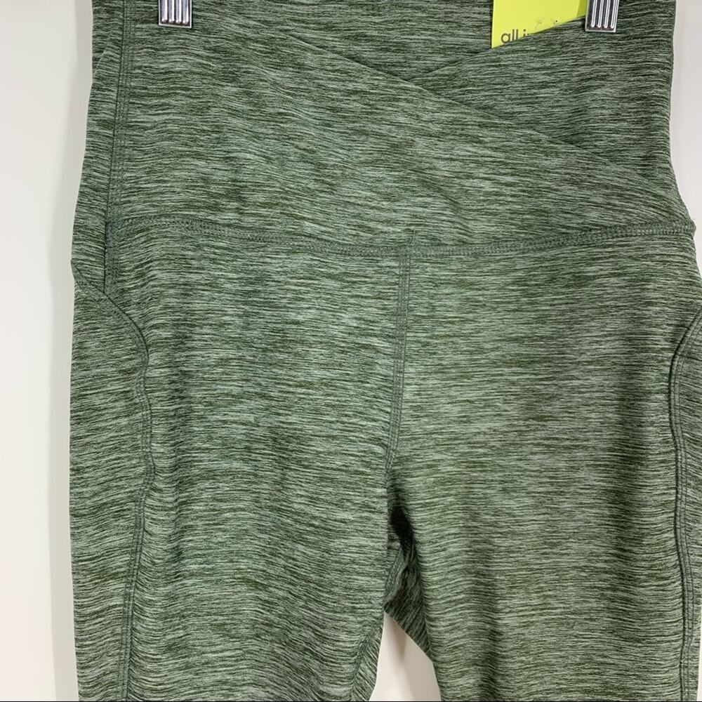 All In Motion Ultra High Rise 7/8 Legging Contour Curvy Olive Green Size XS‎ - Picture 8 of 9